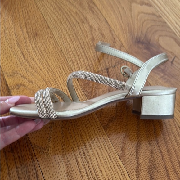 Elegant Silver Strappy Sandals - Picture 2 of 3